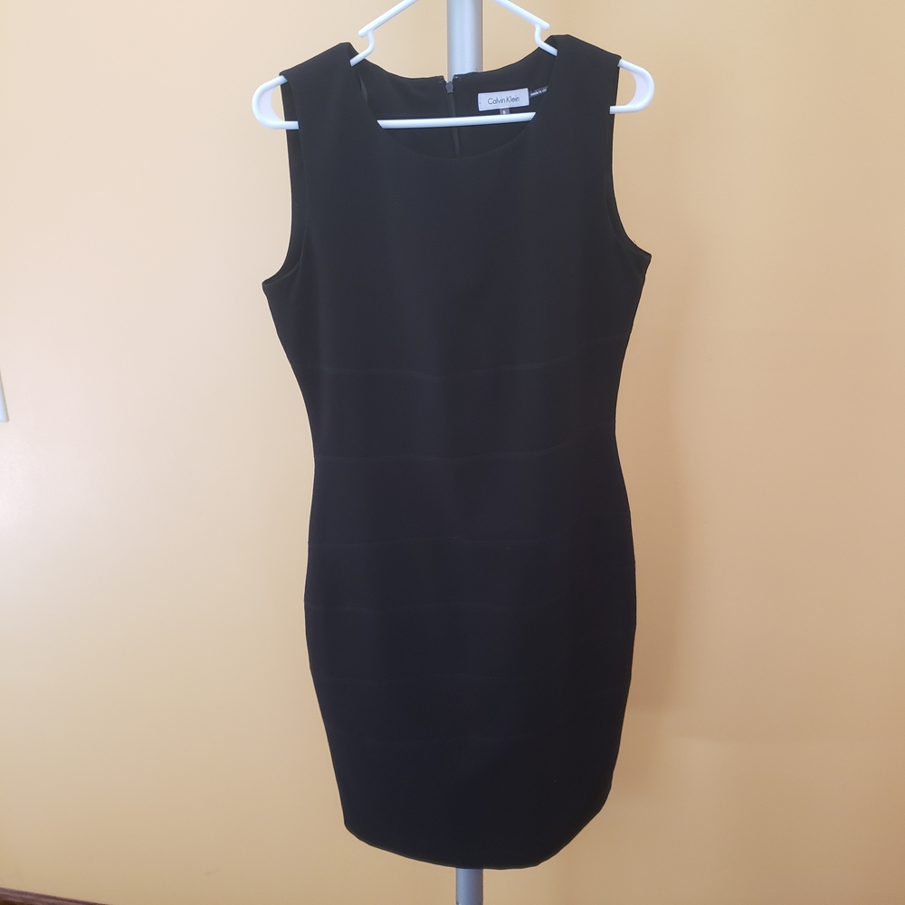 Elegant Black Sleeveless Mini Dress